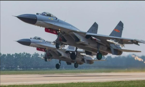 美林配资 央视披露苏-27引进内幕，俄方空运数吨图纸，让我国少走20年弯路