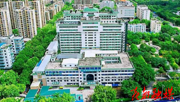 集采优配 注意蛇出没！花都抗蛇毒血清充足！救命指南快收藏